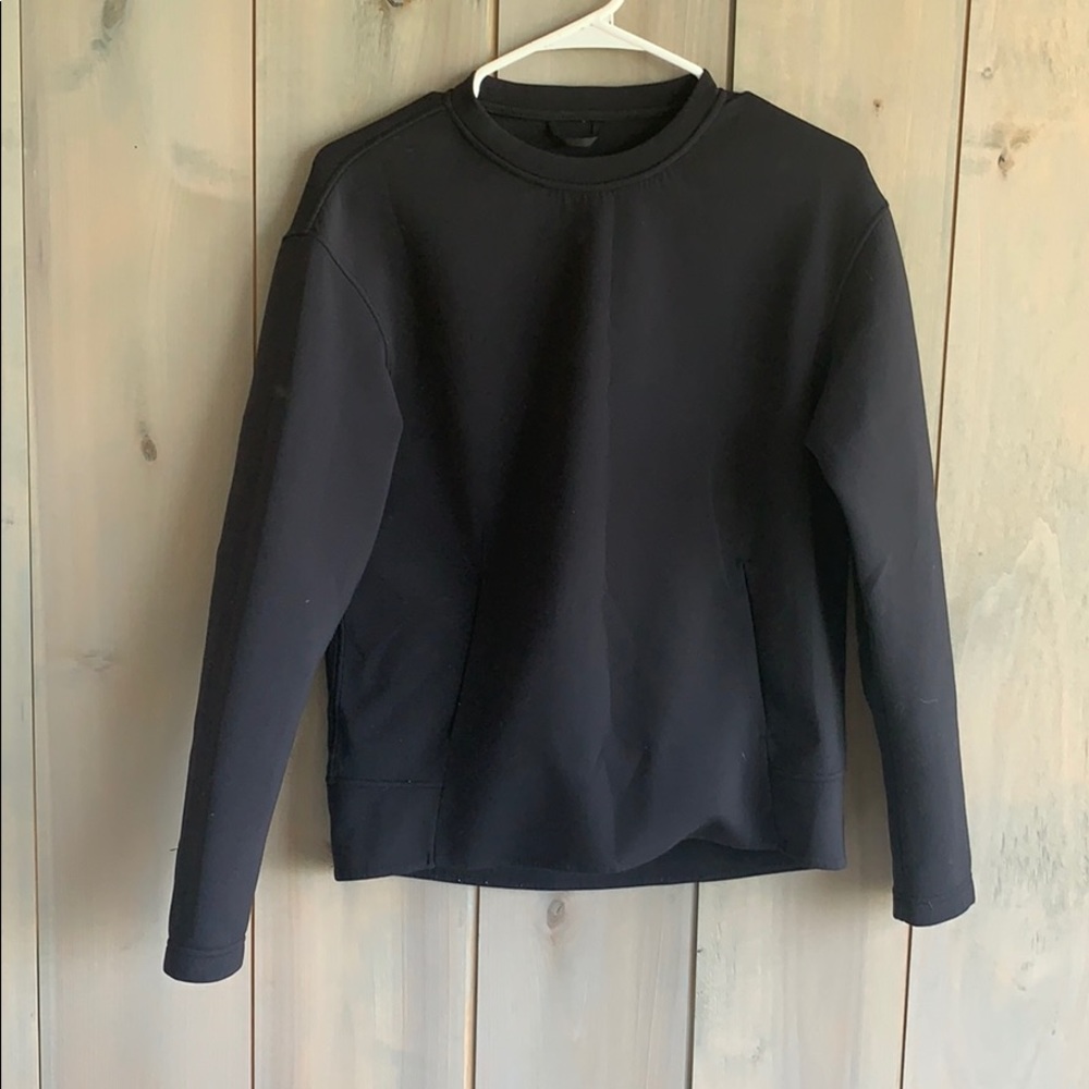 Lululemon black pullover